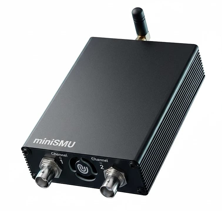 miniSMU MS01 source-measure unit, three-quarter view